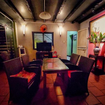 Hanoi Balcony Homestay Exterior photo