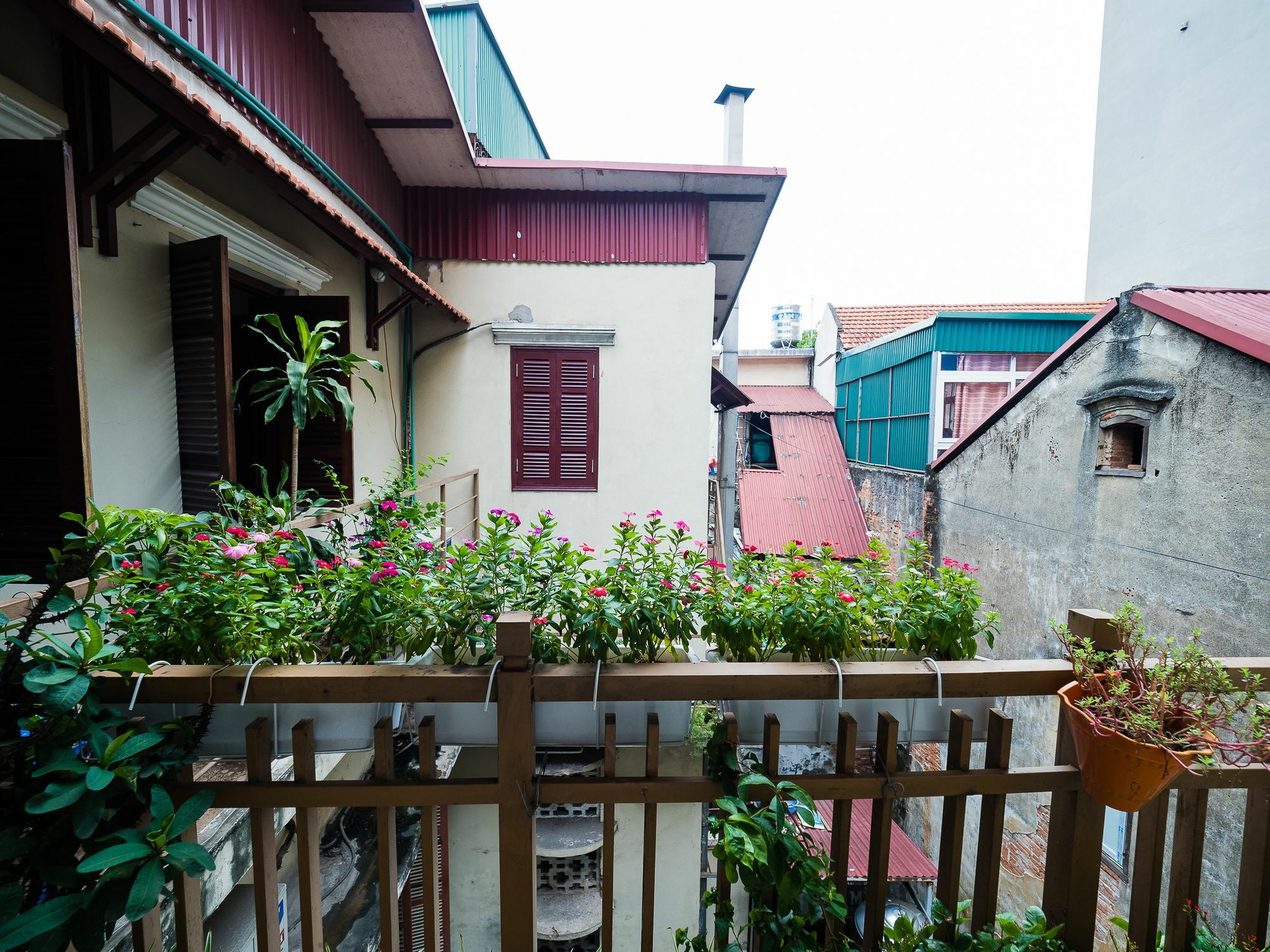 Hanoi Balcony Homestay Exterior photo